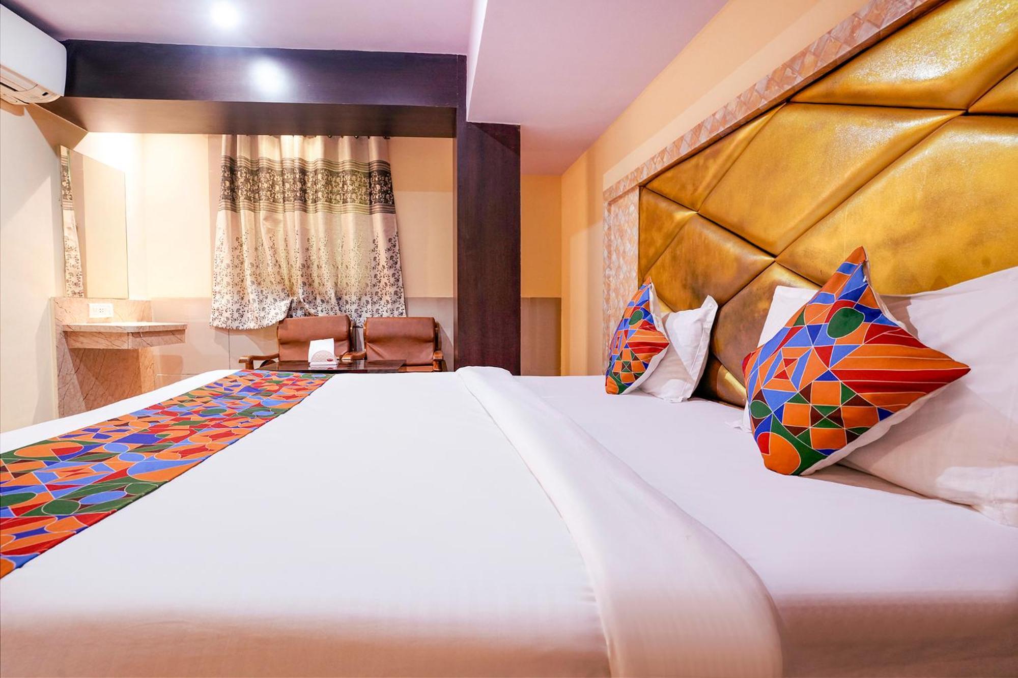 Fabhotel Everest Vashi Exterior foto