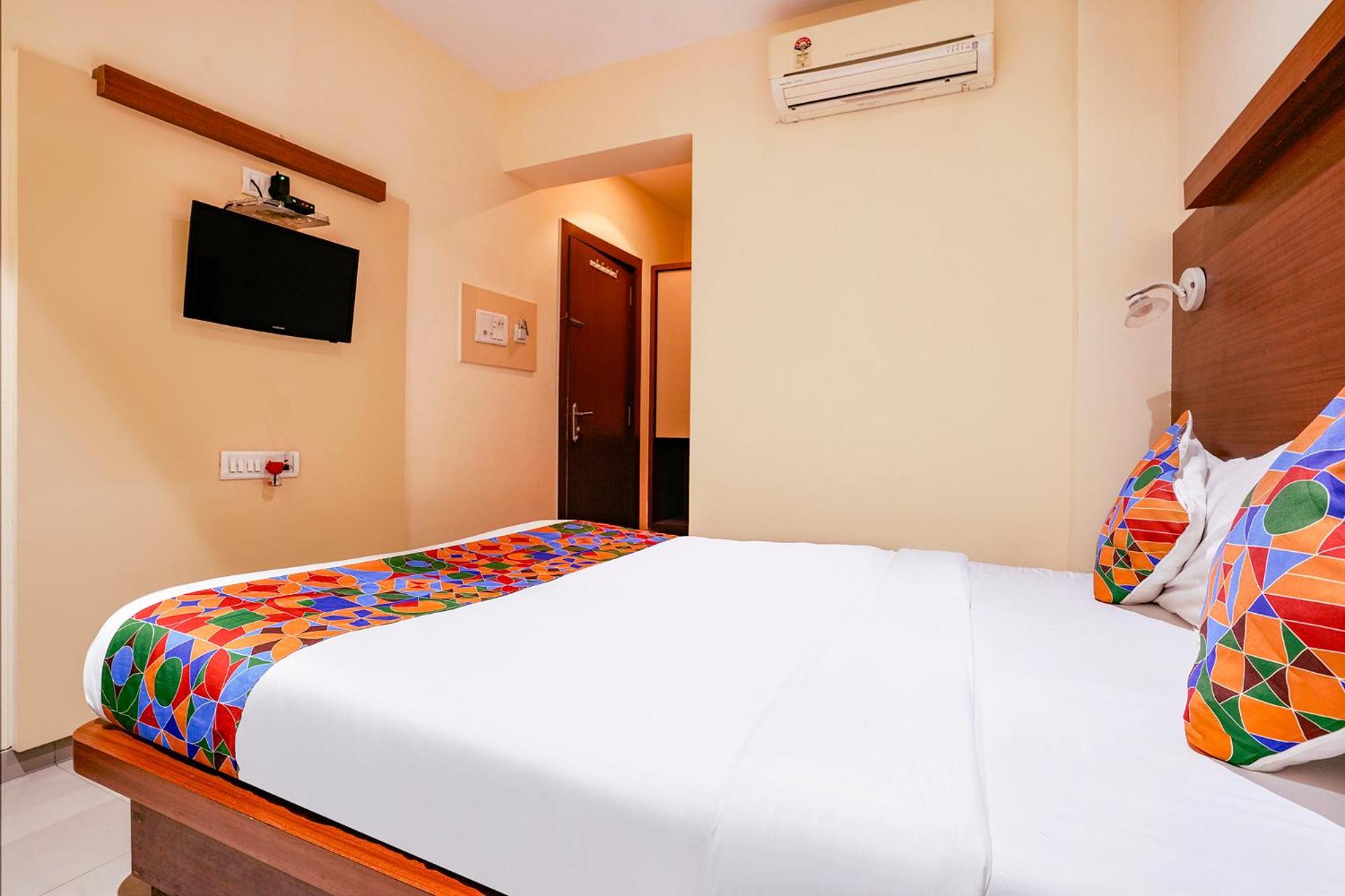 Fabhotel Everest Vashi Exterior foto