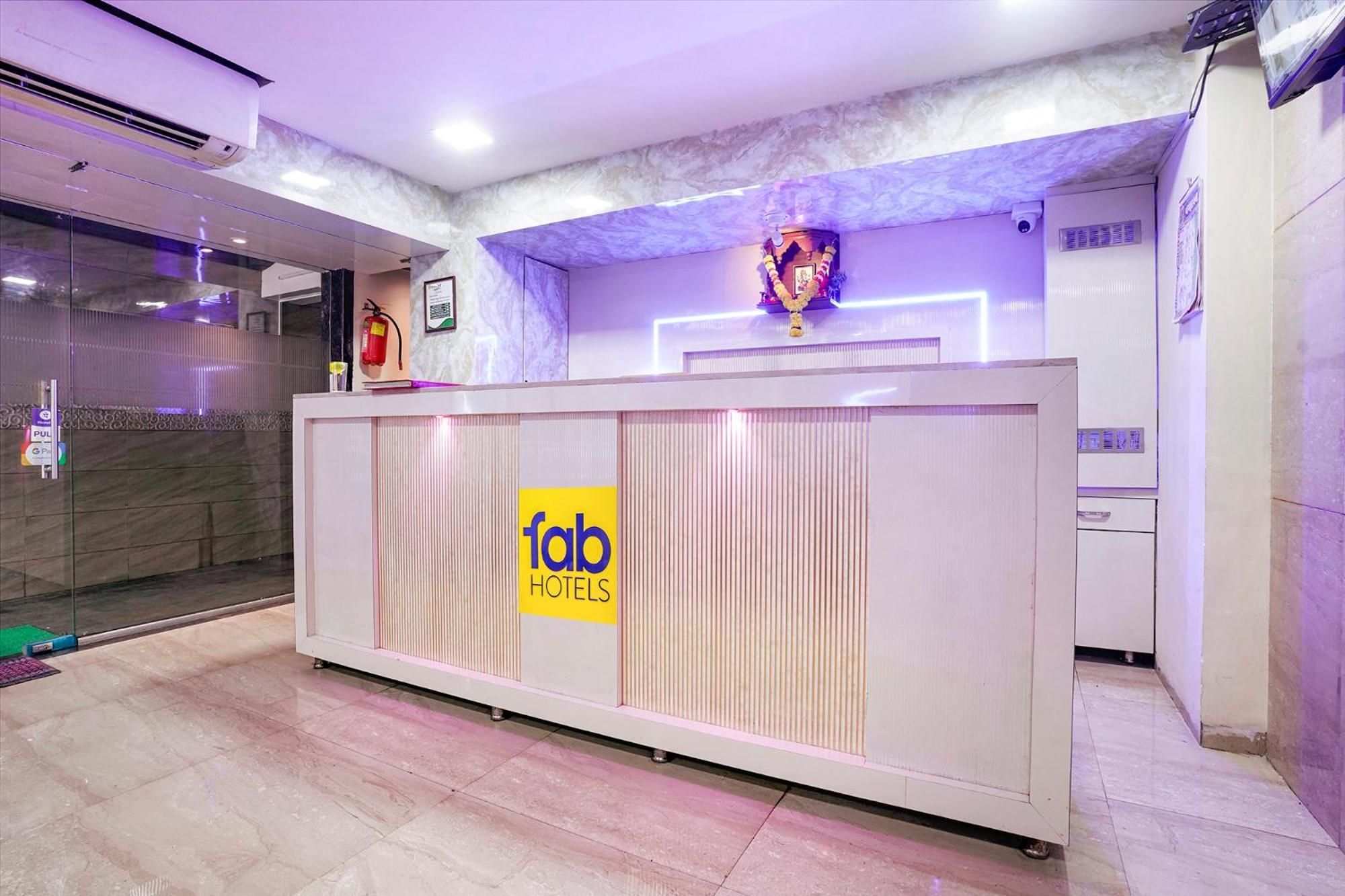 Fabhotel Everest Vashi Exterior foto