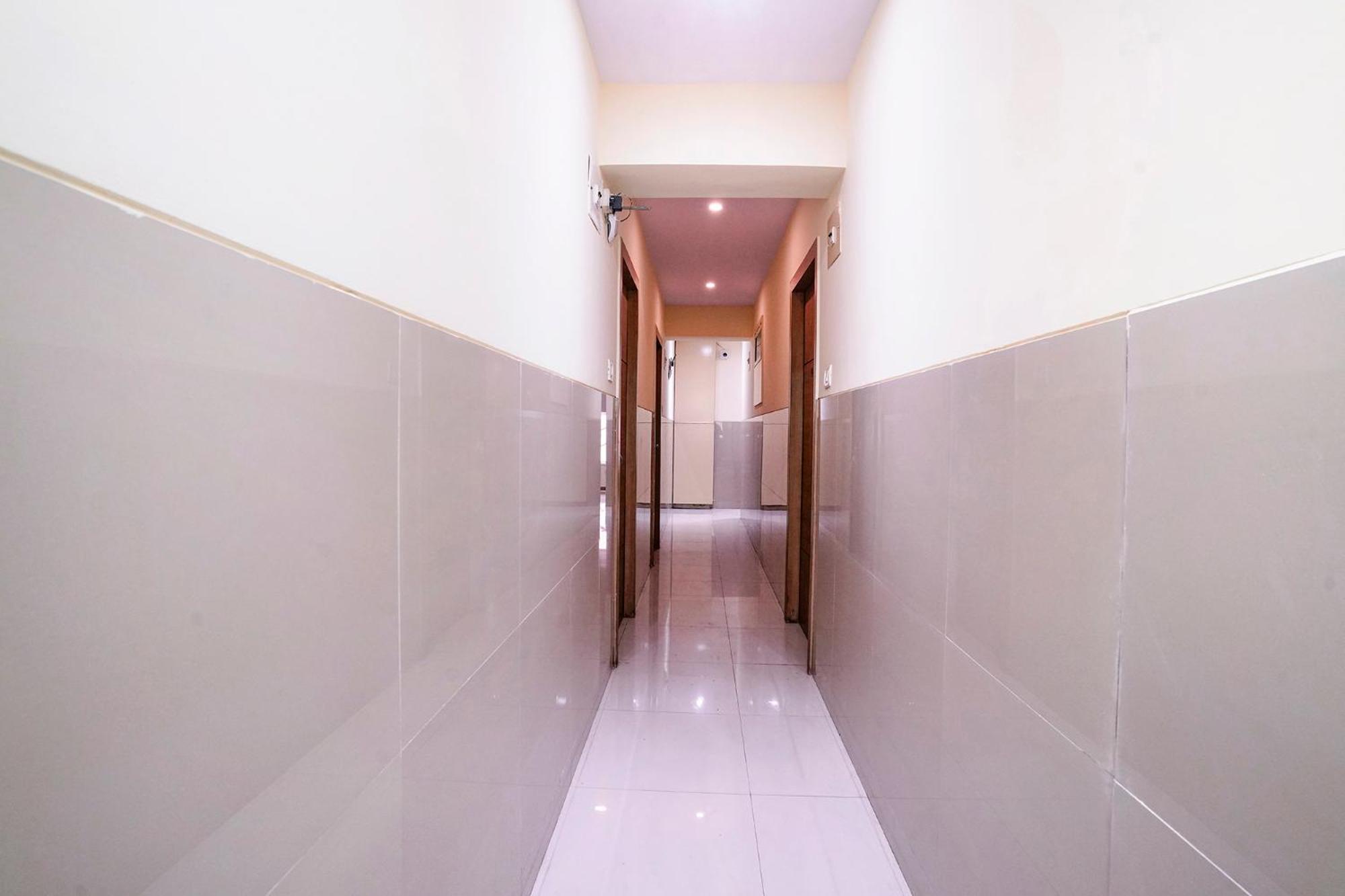 Fabhotel Everest Vashi Exterior foto