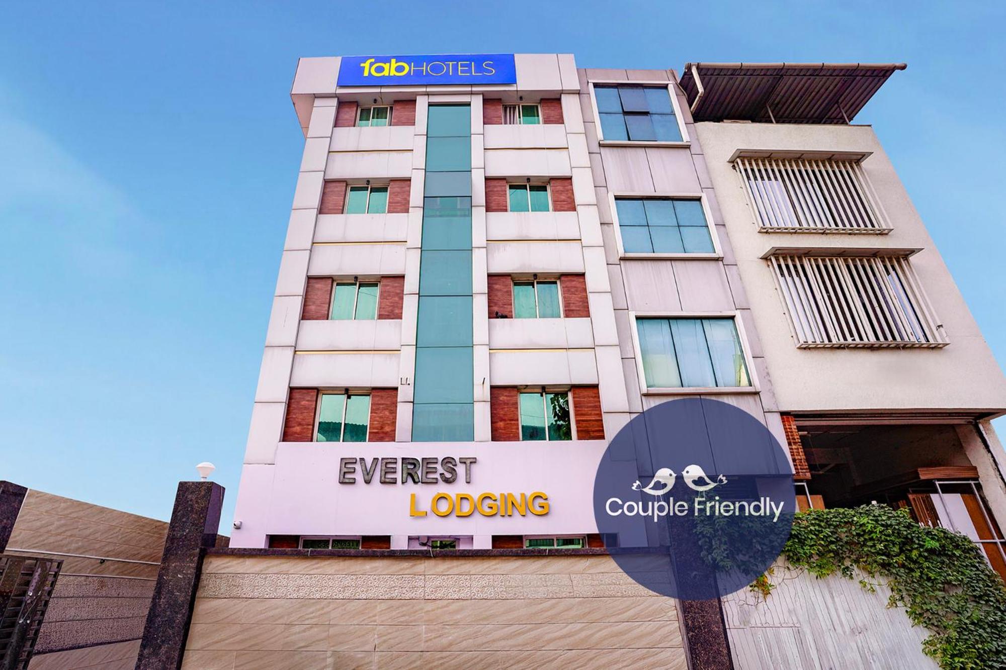 Fabhotel Everest Vashi Exterior foto